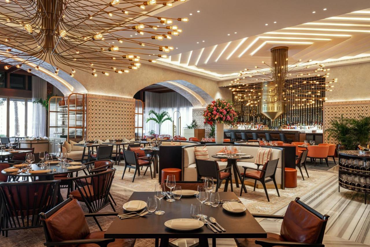 Hotel The St. Regis Dubai, The Palm Esterno foto The interior of the restaurant