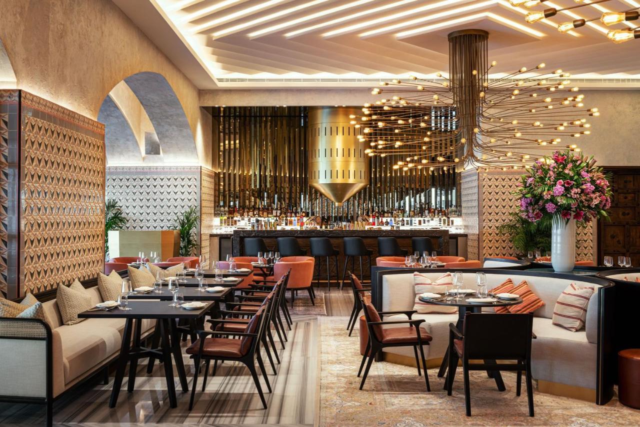 Hotel The St. Regis Dubai, The Palm Esterno foto Restaurant interior