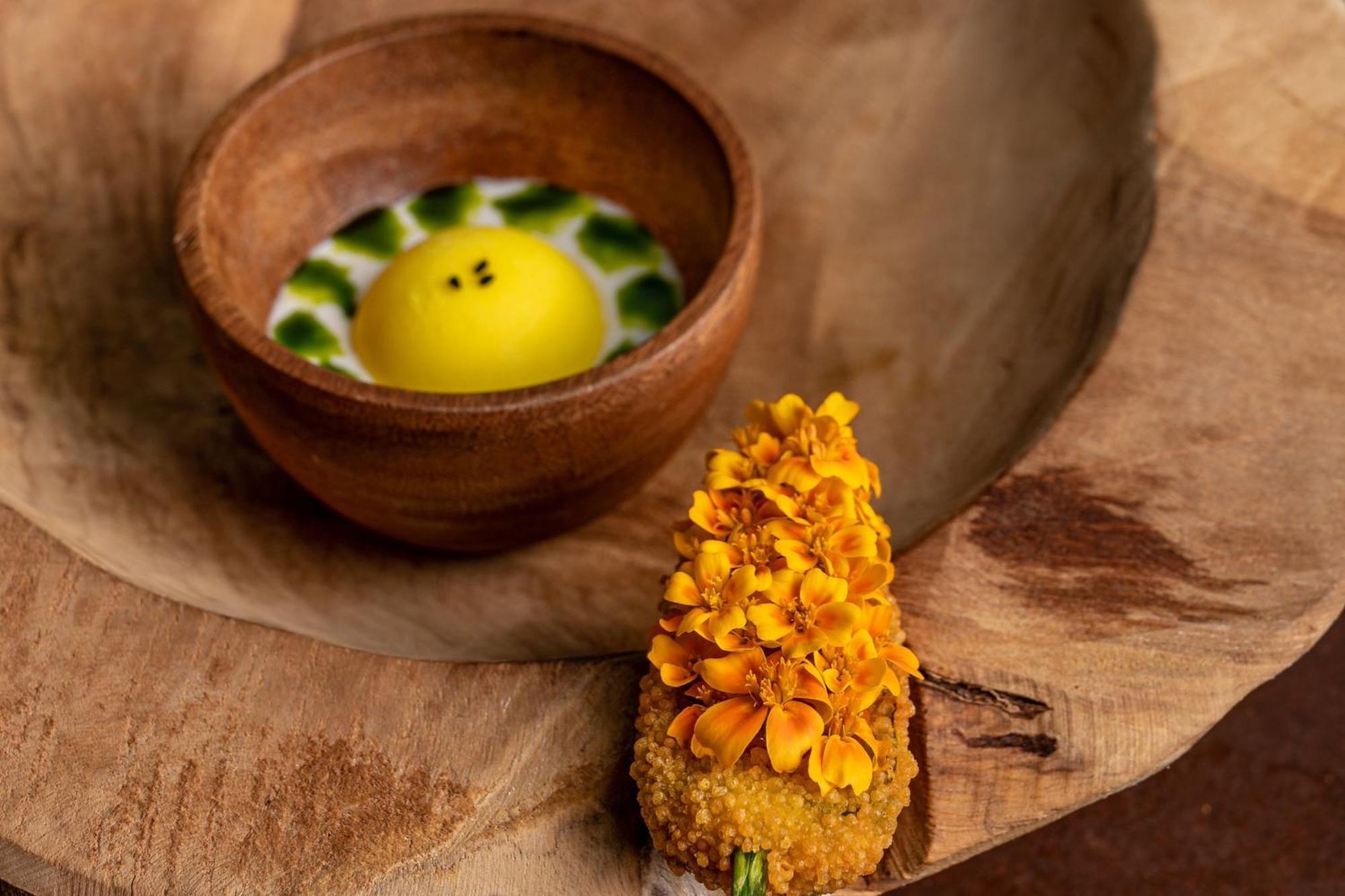 Hotel The St. Regis Dubai, The Palm Esterno foto A dish at the restaurant