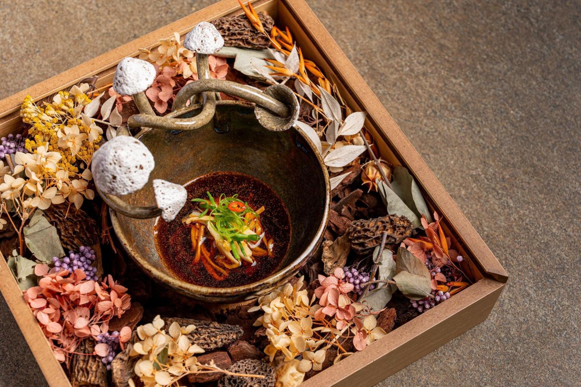 Hotel The St. Regis Dubai, The Palm Esterno foto A dish from the restaurant
